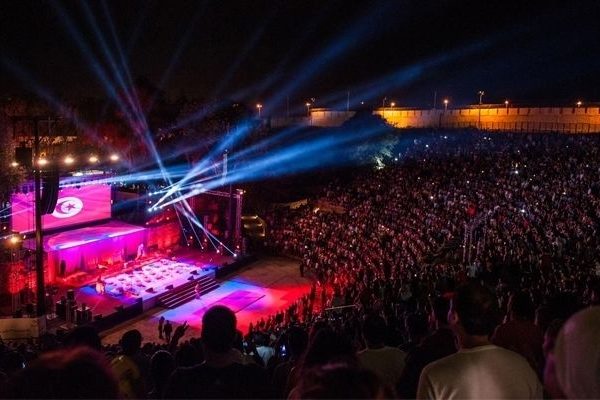 Maintenant qu’on commence à annoncer les grandes lignes des festivals d’été … 